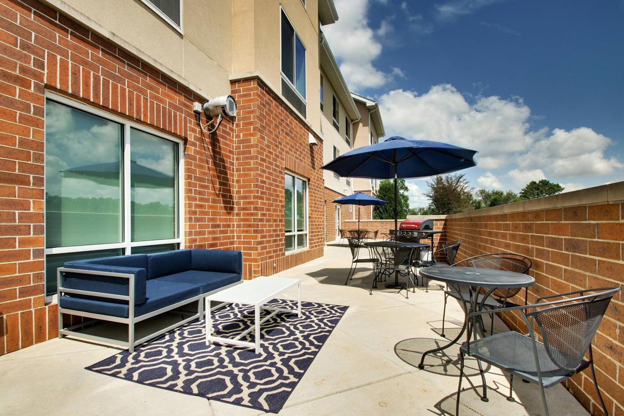 Fairfield Inn & Suites By Marriott Ottawa Starved Rock Area Exterior foto